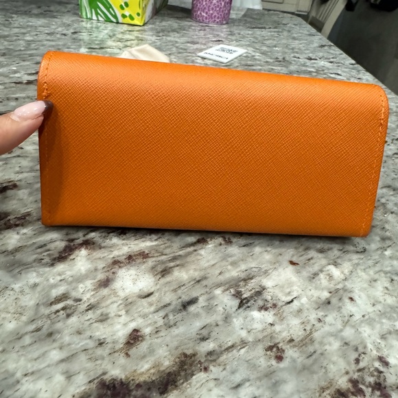 Tory Burch Brown Aviator Sunglasses - Picture 11 of 11